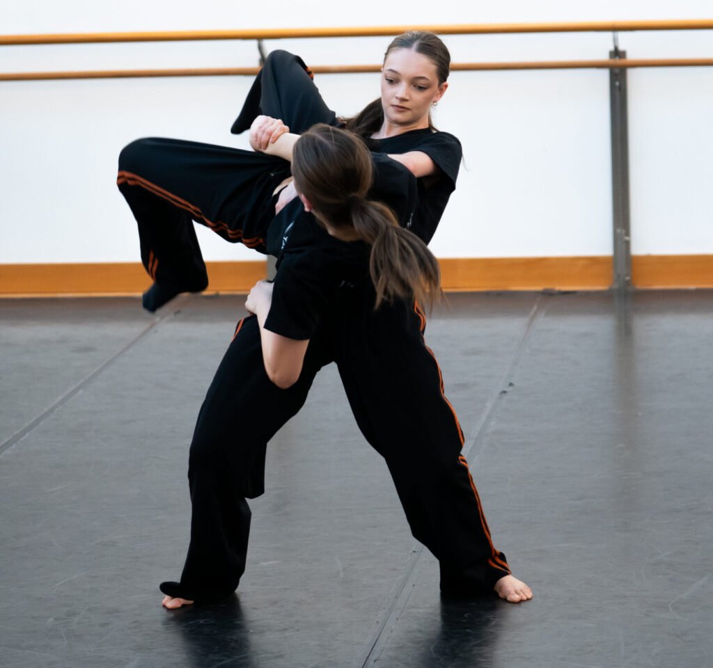 CONTACT & PARTNERING